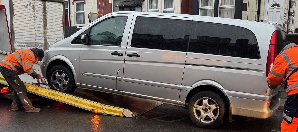 WYP_LeedsEast's tweet photo. Officers from Gipton & Harehills NPT conducted a Road Safety Operation in partnership with the DVLA, yesterday (23-09-24).
Eleven vehicles were #seized for no Road Tax, read the full news release at⬇️ https://t.co/GyoNGiLmw2
#YouSaid
#WeDid
#CommUnityHarehills
#Partnerships https://t.co/C7DkNJpWpb