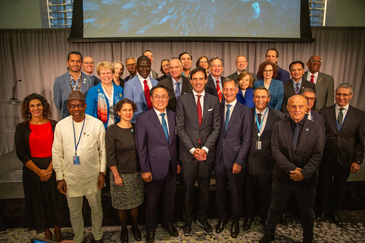 Today at #UNGA79, during a High Level event on "Accelerating Political Momentum for the Ratification and Implementation of the #HighSeasTreaty", world leaders stressed the urgency of securing 60 ratifications by #UNOC3 in June 2025.

🧵1/9 #RaceForRatification #BBNJ #30x30 <a href="/NRDC/">NRDC 🌎🏡</a>