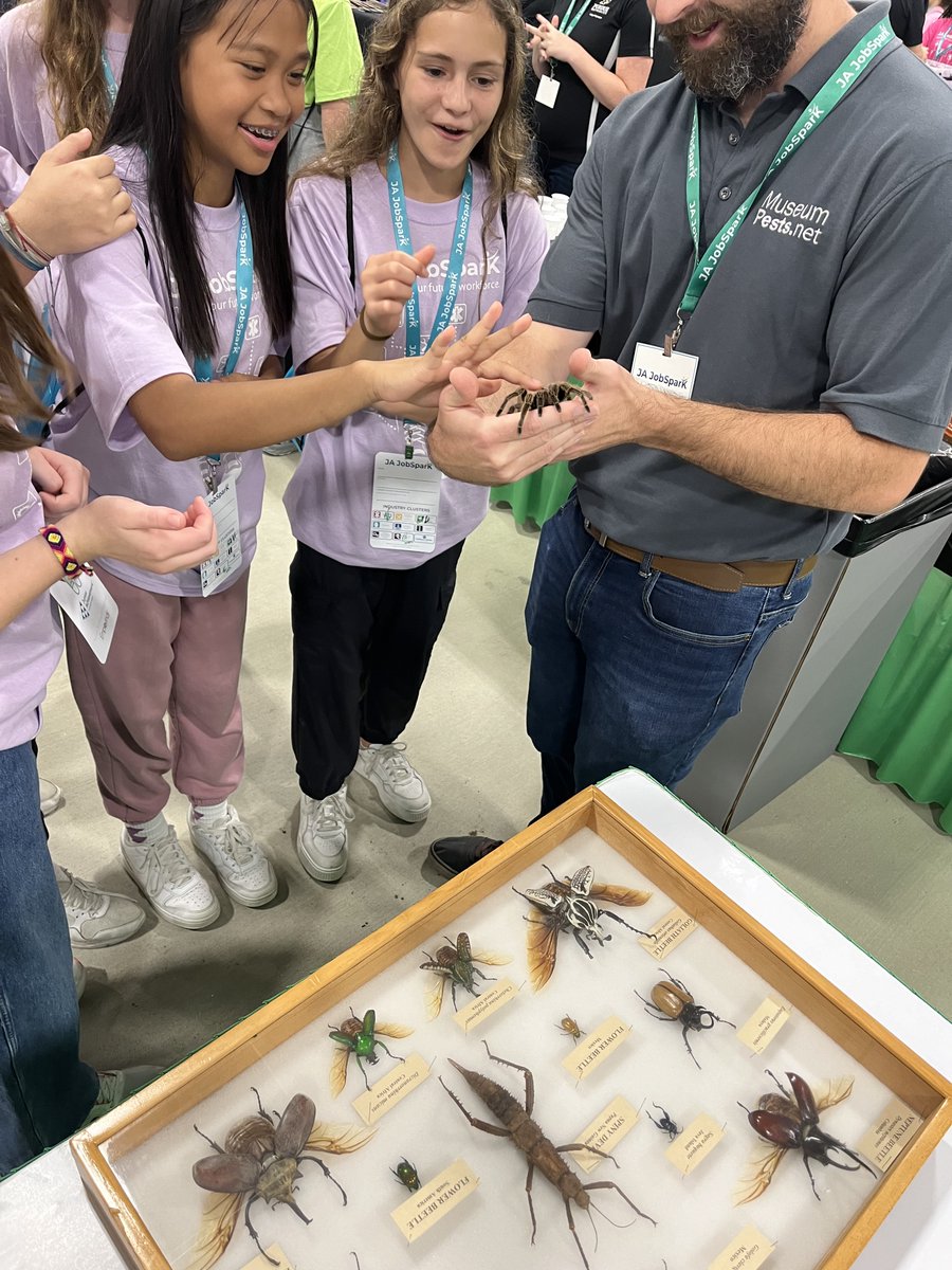 InsectsLimited's tweet image. 🌟 Day 1 at @JACentralInd! 🌟

We're excited to be part of this incredible event, inspiring the next generation of innovators and future leaders!

#JAJobSpark #InsectsLimited #FutureCareers #STEM #InspireTheFuture #CareerExploration #IndyEvents #Science #Education #Innovation