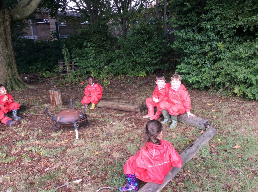 EyfsHighlees's tweet photo. Today #EYFS enjoyed their first forest school session. They explored our woodland area and collect natural items to make faces #earlyyears https://t.co/Dxe8jLRlBm