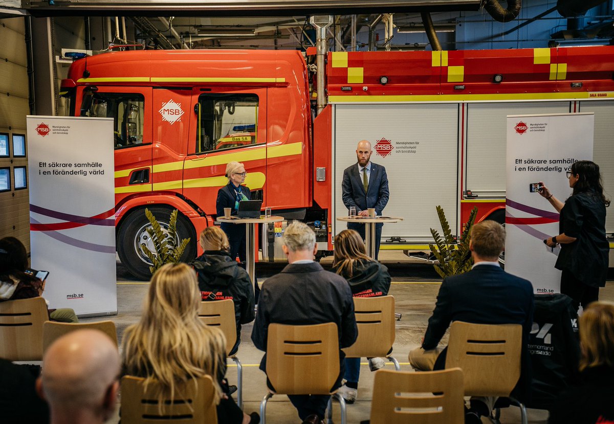 Den här veckan är på många sätt historisk. 

För första gången på 19 år utbildar vi återigen civilpliktiga till svensk räddningstjänst. 

Innan året är slut kommer vi ha repetitionsutbildat 300 personer och på bara några år kommer vi upp i en total styrka om ca 3000 personer som