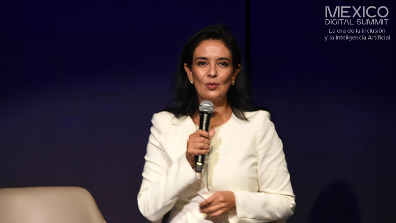 dpl_news's tweet photo. En el marco de la inauguración de #MexicoDigitalSummit, @mariarosacas, Consejera y Vicecoordinadora de la @AMITI_Mex, señaló que como asociación promueven pilares de la #economíadigital como #educación, #emprendimiento entre #mujeres y jóvenes. https://t.co/1YszqXypRK