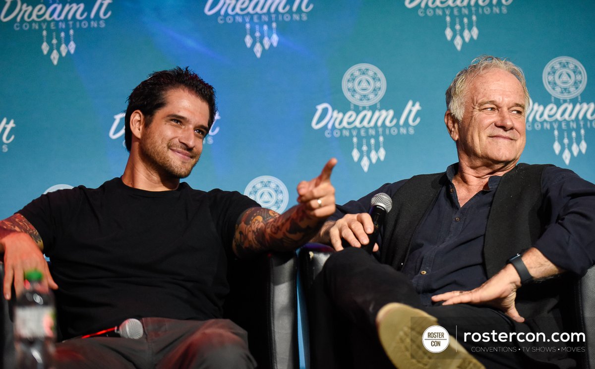 📸 34 photos du panel avec Tyler et John Posey sont en ligne // 34 photos of the panel with Tyler and John Posey are online #BHF3 #TeenWolf

👉 rostercon.com/fr/evenement-c…