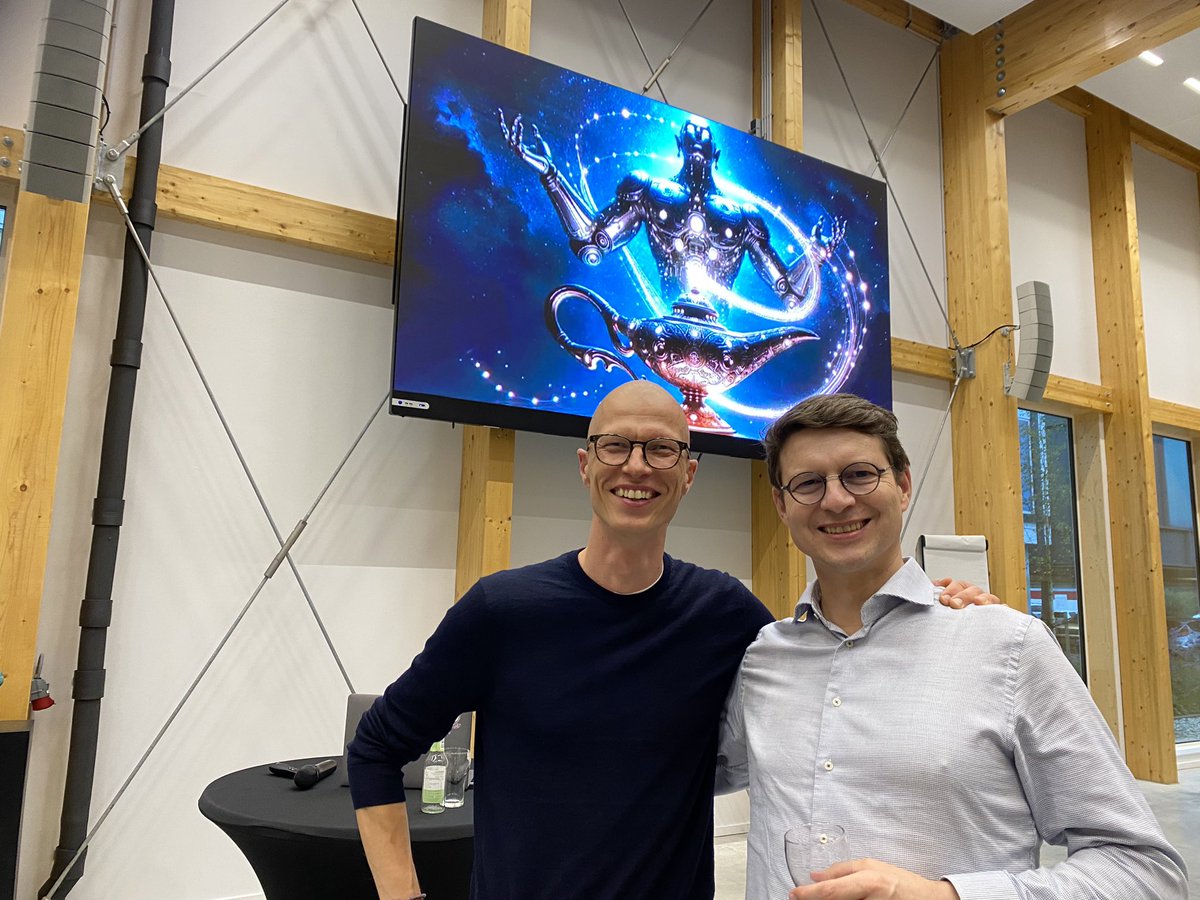martijnmollers's tweet photo. Vanmiddag zeer inspirerende sessie @nijsmellinghe over (de toekomst van) Artificial Intelligence in de zorg. Dank aan Bart-Jan Verhoeff en @paulkoning8 voor jullie gave presentaties! AI gaat ons helpen de uitdagingen in de zorg aan te kunnen 💪. De geest is uit de fles! #ourmind https://t.co/laGCczjewT