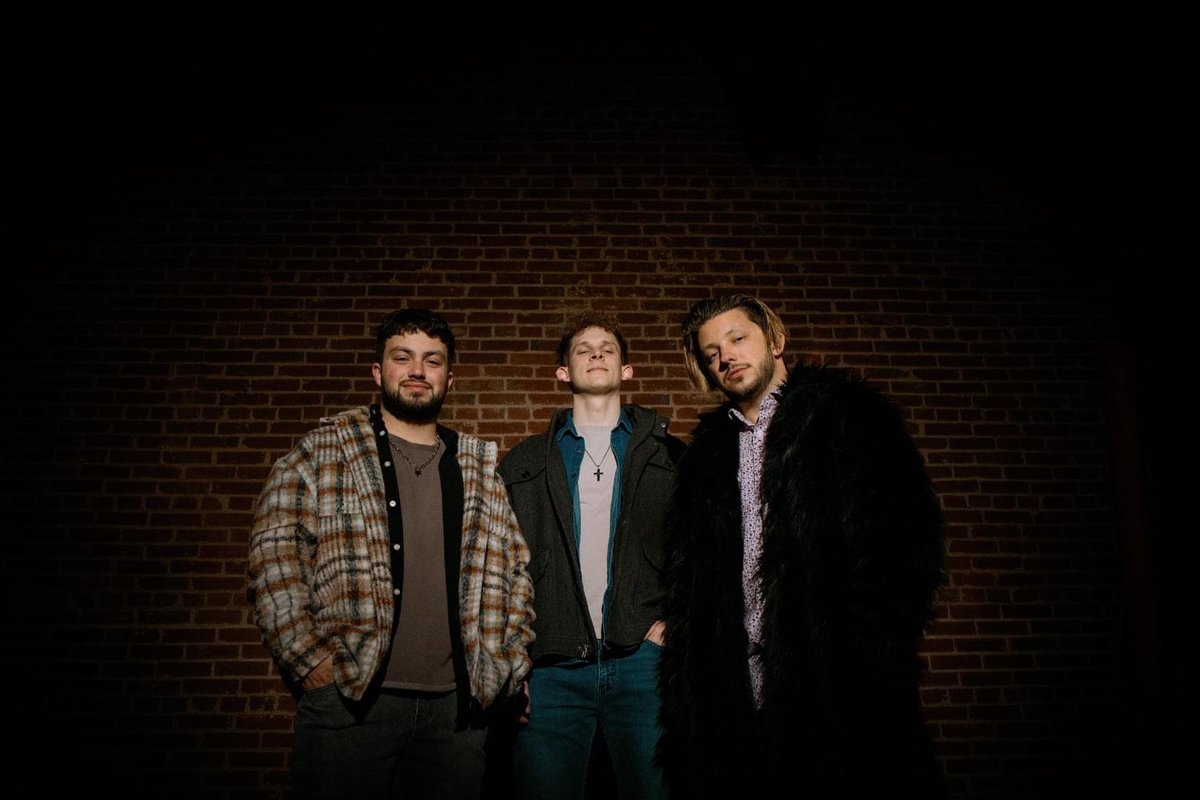 ***SUPPORT ANNOUNCED***
STL rockers Decedy have been added as support for Red Leather on October 3. Get your tickets NOW:  hive.co/l/redleatherstl