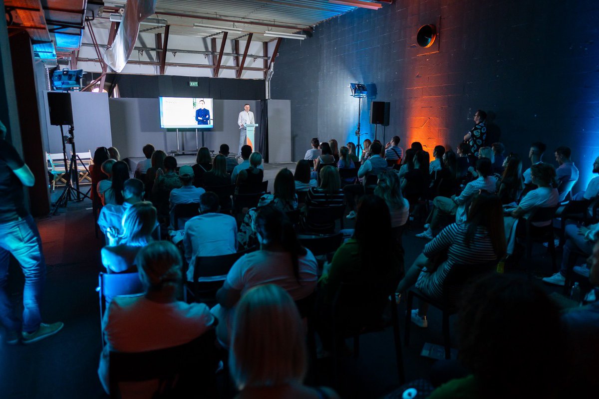 Weekend Media Festival tweet media