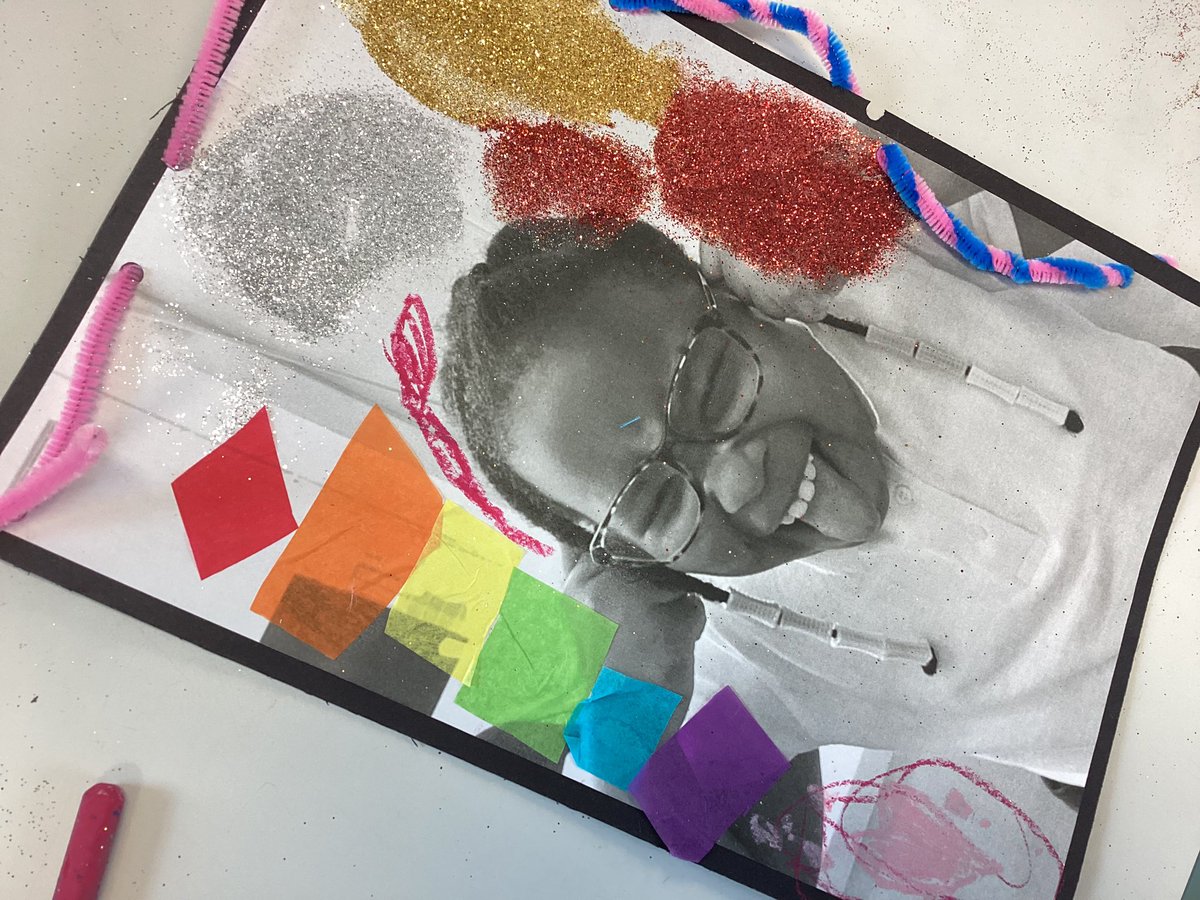 Sneak peek of our portraits… 🧡💛🩵🩷