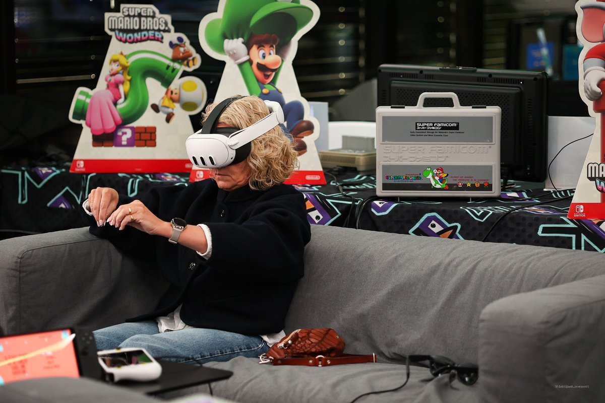 la ville <a href="/yverdonofficiel/">Ville d'Yverdon-les-Bains</a>, le département des sports du canton de vaud, l' ADNV, la <a href="/BCV/">BCV</a>, <a href="/numerikgames/">Numerik Games Festival</a>, <a href="/EXPLORiAgg/">EXPLORiA</a>, <a href="/JVMag_ch/">JVMag🇨🇭</a>, UDG Sound, <a href="/SwissHardware/">SwissHardware</a>, <a href="/qwertzcafe/">Qwertz</a>, <a href="/Swissvisualprod/">Swiss visual production</a> et <a href="/ParlonsEsport/">Parlons Esport</a>.