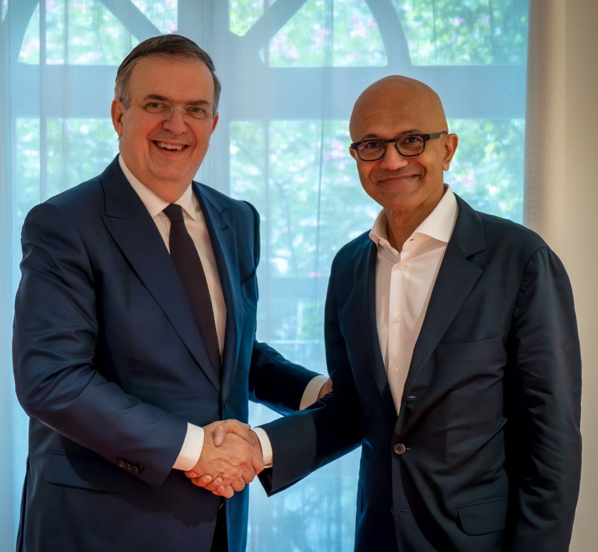 Welcome <a href="/satyanadella/">Satya Nadella</a> Microsoft is a strategic partner for the New Mexican Government !! Great news today!! We are going to work together with trust and friendship !!