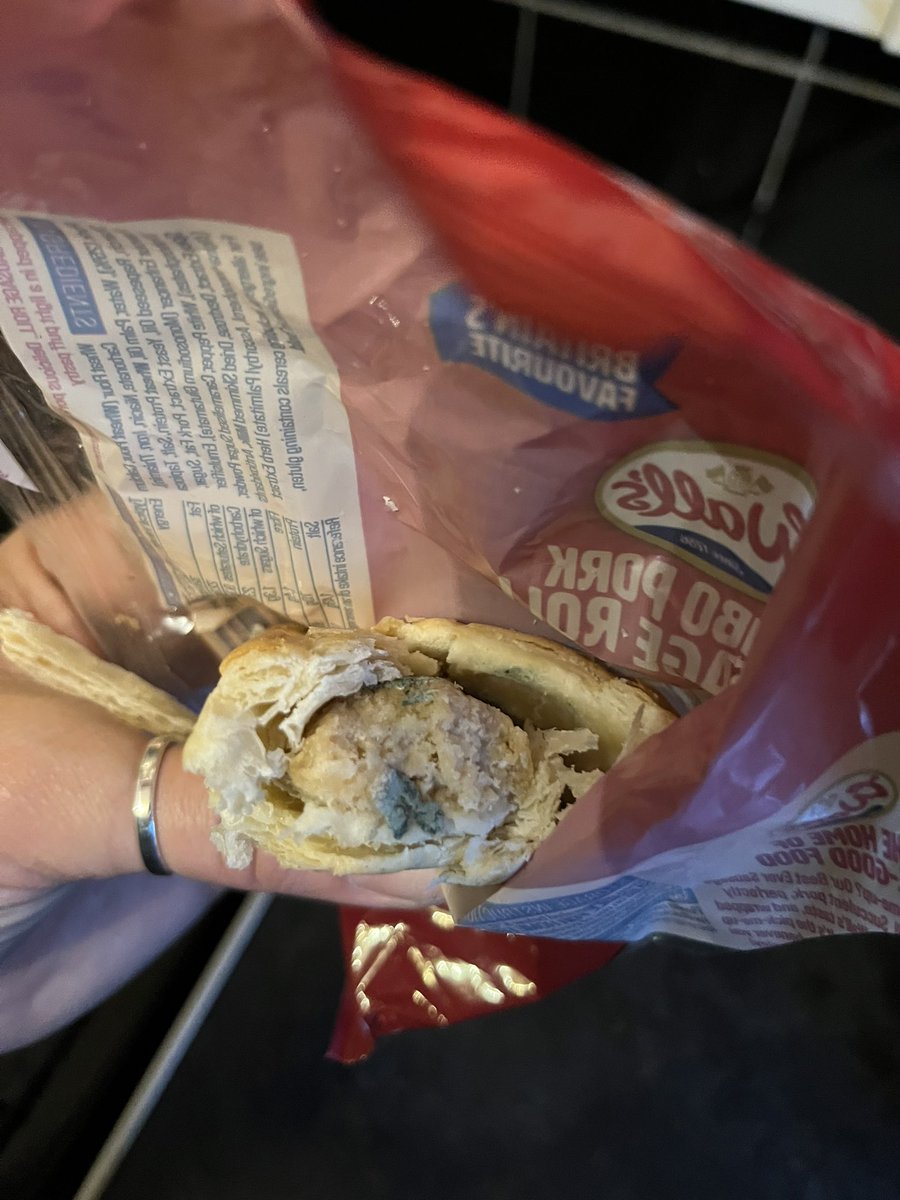 DawnLMCooper's tweet photo. Would like to thank @WallsPastry for my next bout of food poisoning 🤢🤢 https://t.co/OLGX9ClRBf