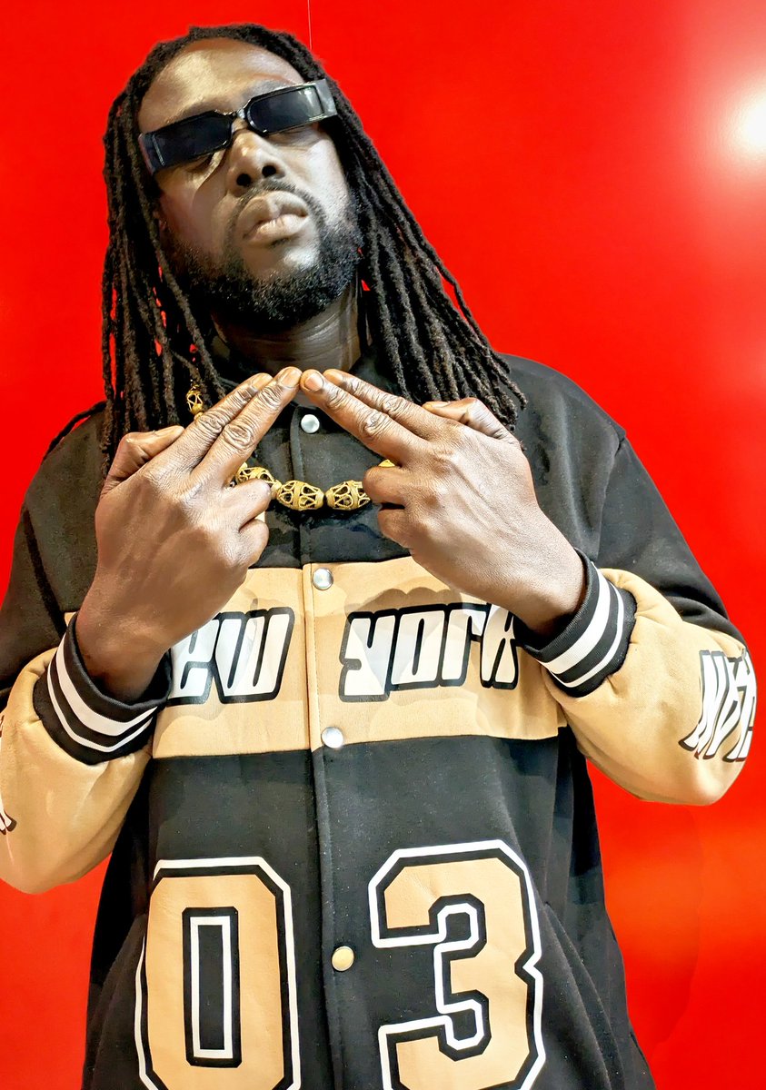 BlackKatGHMUSIC's tweet image. 🇬🇭🇬🇧Bridging cultures through music, I am Black Kat Gh and I bring  unique blend of hiplife, hip hop, and Afrobeats thus &apos;Intercultural Exchange.&apos; Tune in to my  global sound, now streaming on all platforms🌍 #InterculturalExchange #BlackKatGh #AfrobeatVibes #Hiplife #highlife