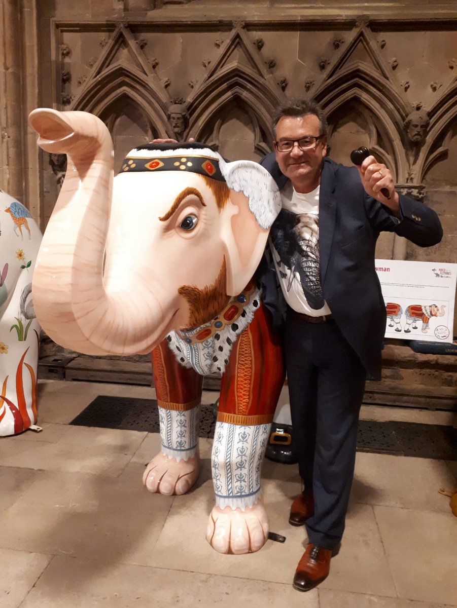 Auctionwint's tweet photo. We can’t wait for the auction of the @_ElephantMarch to start! 
All for an amazing charity 😃🐘 https://t.co/baQ4QeEx84