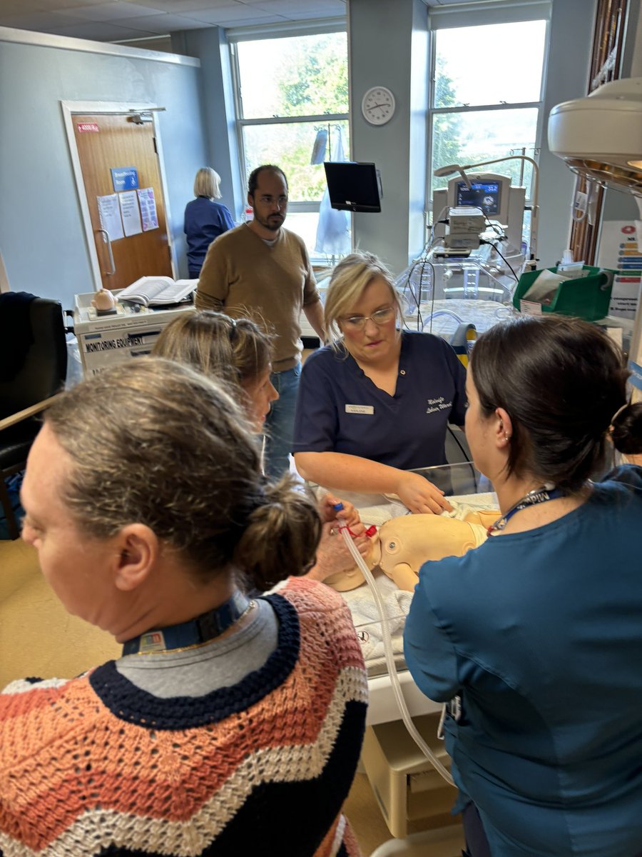 SligoSim's tweet image. Neonatal resuscitation following a maternal abruption, team dynamics play such an important role in emergencies, well done 👏🏻Obs &amp;amp; Gyne team, close loop communication is key. 🔑 
@HSE_NSO @Ckkgreene @NMPDUNorthWest @GeorginaKilcoy3