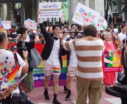 9月24日、タイ国王が法案に署名し、正式に婚姻平等法案が成立しました（施行は来年1月22日です）。タイは台湾、ネパールに次ぐアジアで3番目の同性婚承認国となりました。タイのみなさん、本当におめでとうございます！👏🌈
 gladxx.jp/news/2024/06/9…