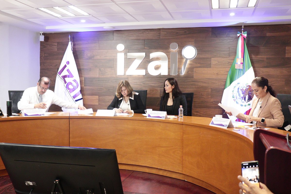 Izai_Zac's tweet image. 🤝 El Pleno del IZAI @FabiolaTorresRz, @nubiamilanes y @samuelmontoyaal, así como @DraDimasReveles, presidenta de la @CDHEZAC, firman el convenio para la donación de la herramienta #Integra2 para la mejora de accesibilidad de páginas web institucionales
🎥 youtube.com/@izaizacatecas…