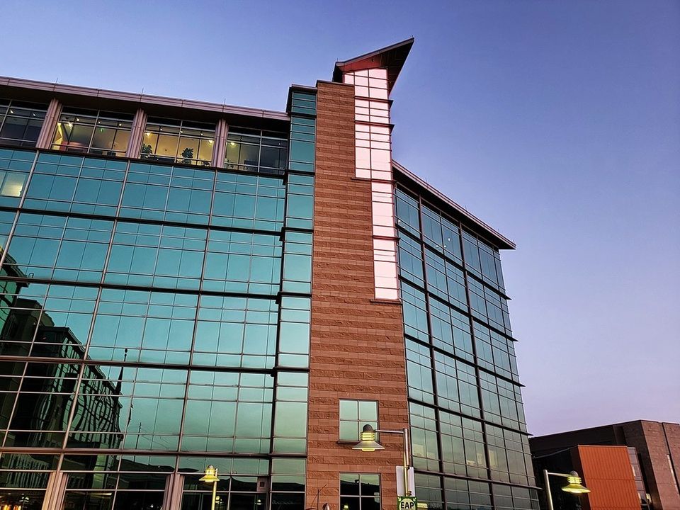 September is Uterine Cancer Awareness Month. For the next two days the Beacon of Hope will be peach to honor our uterine cancer patients, their loved ones, and our dedicated clinical and research teams working tirelessly to improve outcomes.