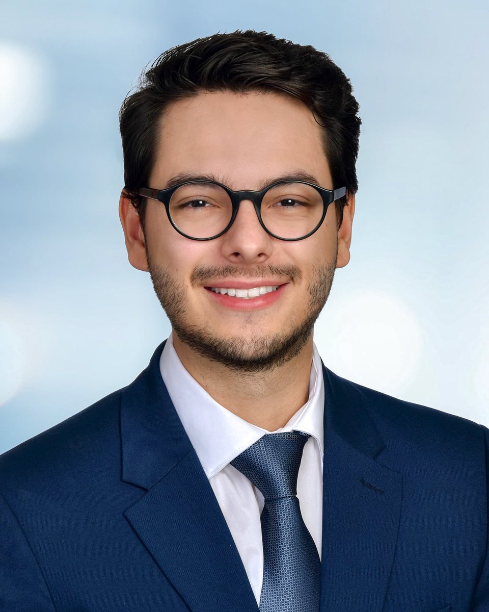 Juan Pedro Giraldo, MD (@juanpgiraldomd) on Twitter photo Hi #MedTwitter! My name is Juan P. Giraldo (JP), I'm the Sonntag Research Fellow at <a href="/BarrowNeuro/">BarrowNeurological</a> applying for #Neurosurgery #Match2025.
My interests include technology integration, #MedEd, Device development, and #SpineResearch.
I enjoy beach volleyball, hiking, and tennis. Hi #MedTwitter! My name is Juan P. Giraldo (JP), I'm the Sonntag Research Fellow at <a href="/BarrowNeuro/">BarrowNeurological</a> applying for #Neurosurgery #Match2025.
My interests include technology integration, #MedEd, Device development, and #SpineResearch.
I enjoy beach volleyball, hiking, and tennis.
