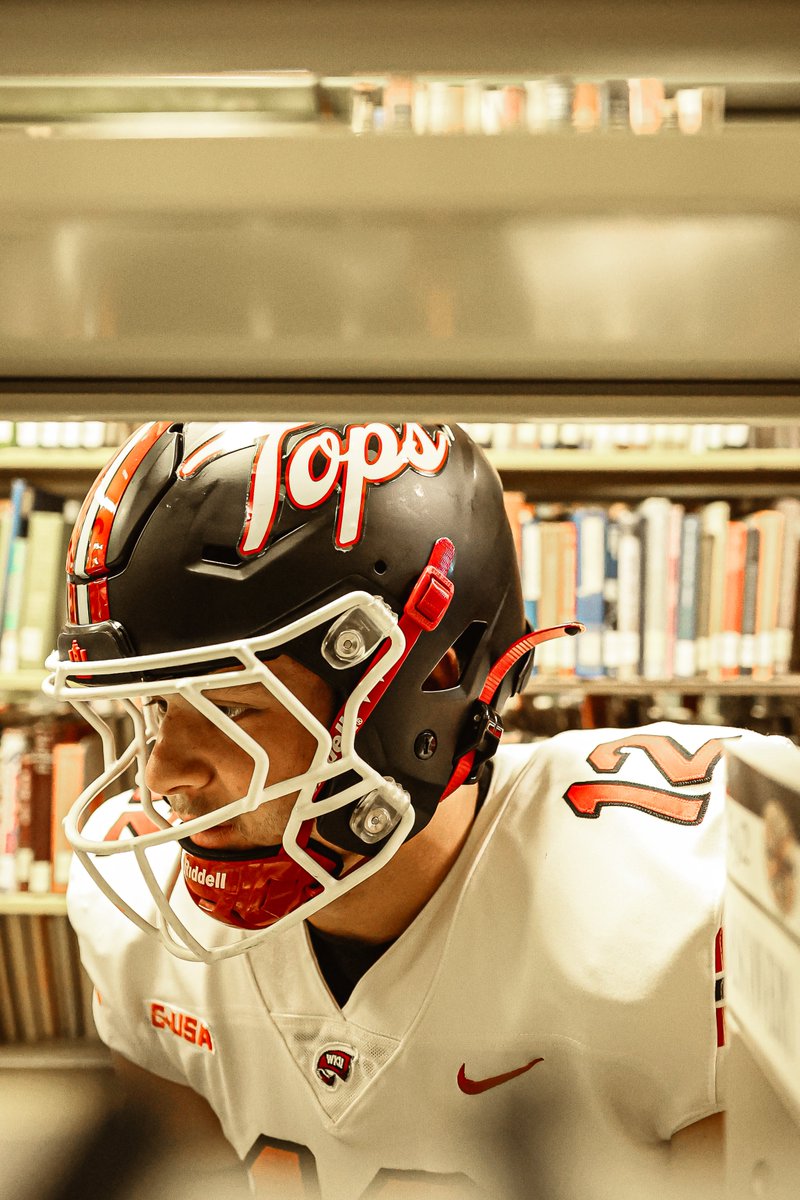 WKURecruiting's tweet image. "Book"ing it to Boston. Hilltopper Gameday threads, Ready to represent in style. #GoTops #WKU