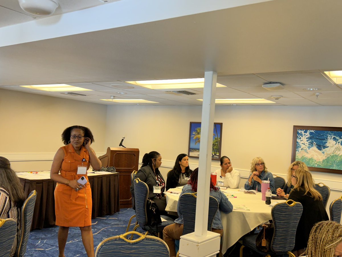 Sharing solutions today around the role of supporting alternative certification teachers. @LearningFwdFL #LFFL24