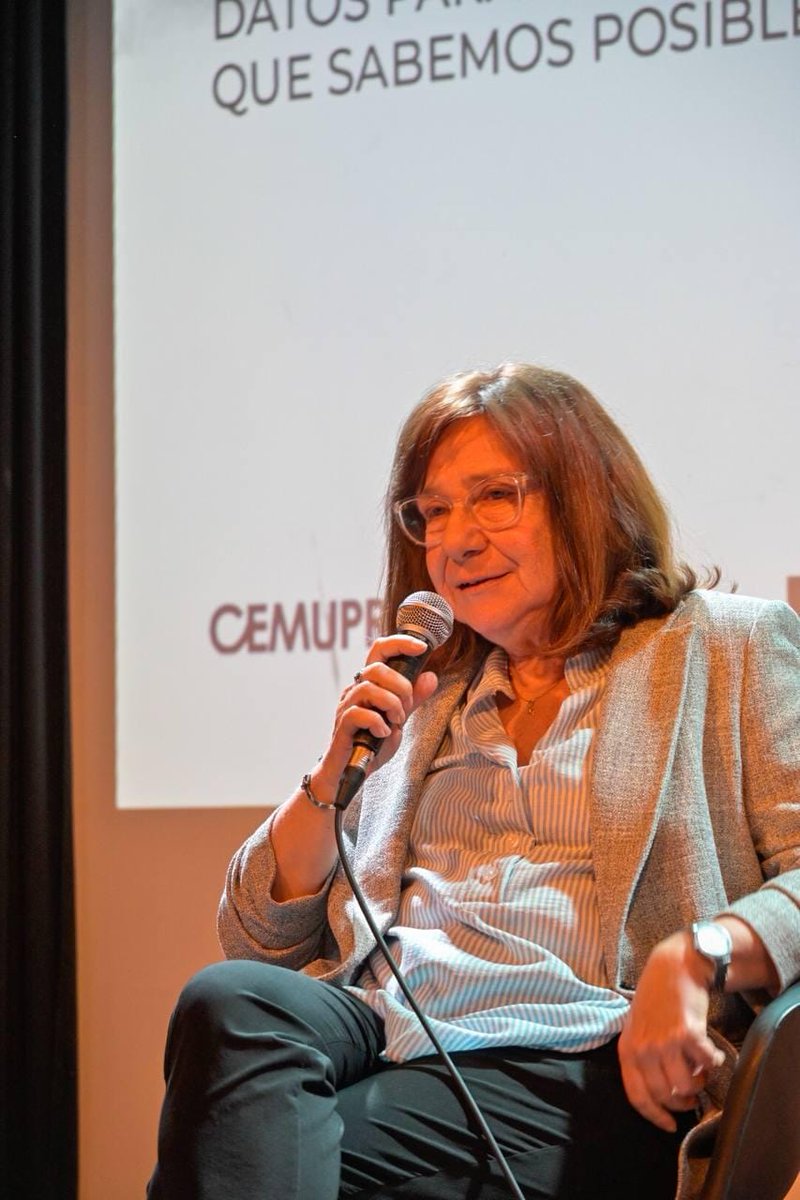 mcuvertino's tweet photo. "La ciencia está en estado catastrófico. Espero que en las próximas charlas no tenga que hablar en tiempo pasado".
#RaquelChan defiende la investigación básica, el legado de Houssay y Leloir y describe el estado actual del sistema científico y tecnológico en @DemosCCE https://t.co/mlv7yApfHB