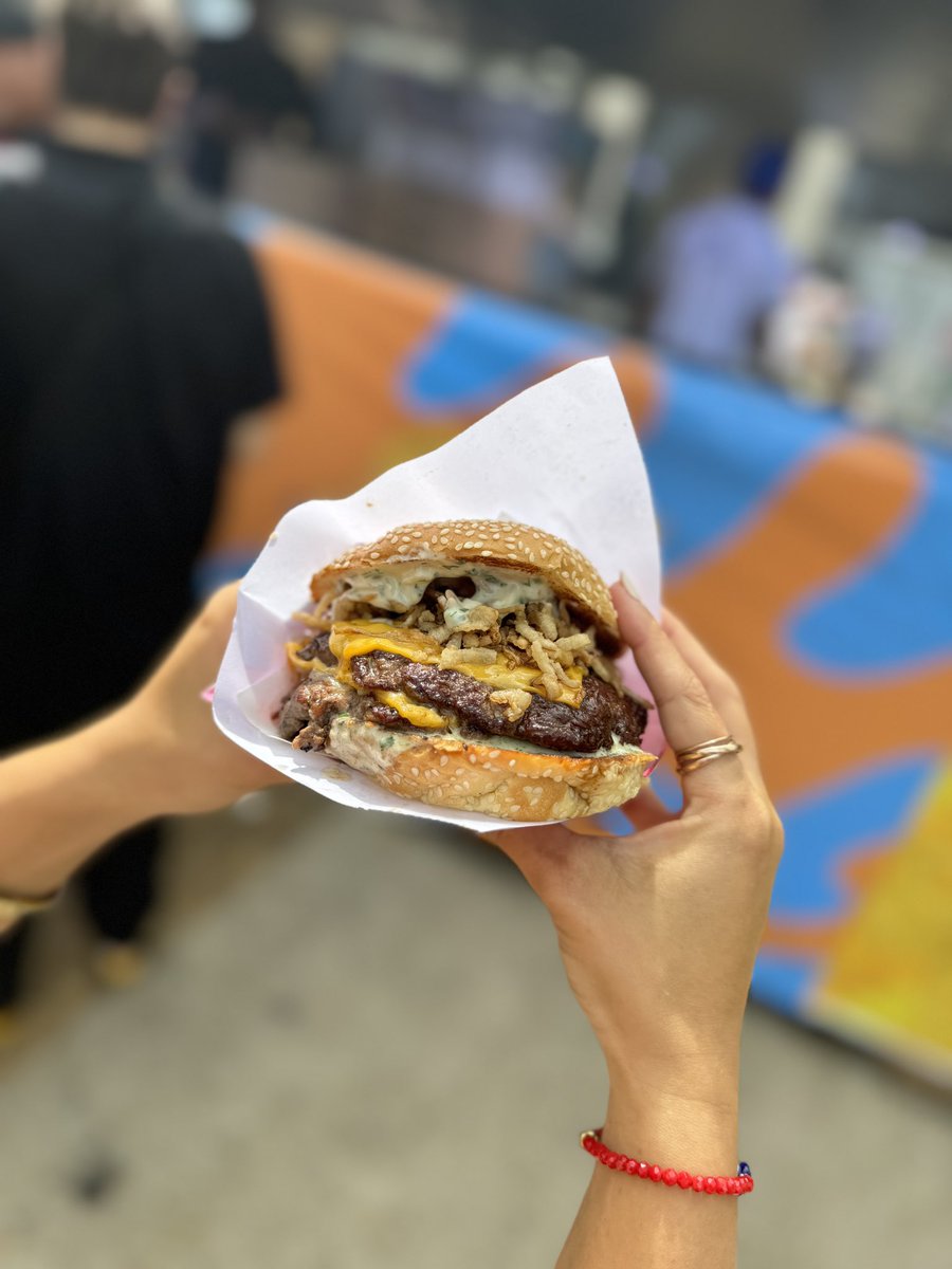 paranacome's tweet photo. Cositas del #burgerpalusa https://t.co/t5xiP2hWB2