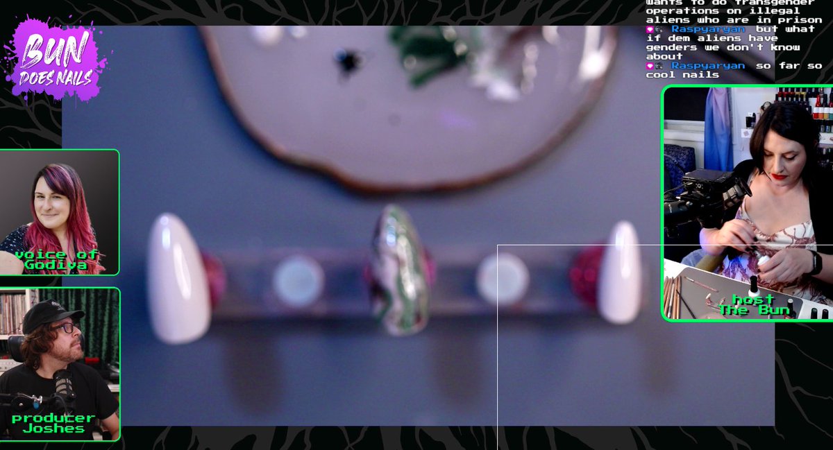 BFGstreams's tweet photo. We are live with #BunDoesNails — Come check out these faux textures, gang! https://t.co/FIHoVvvDr7