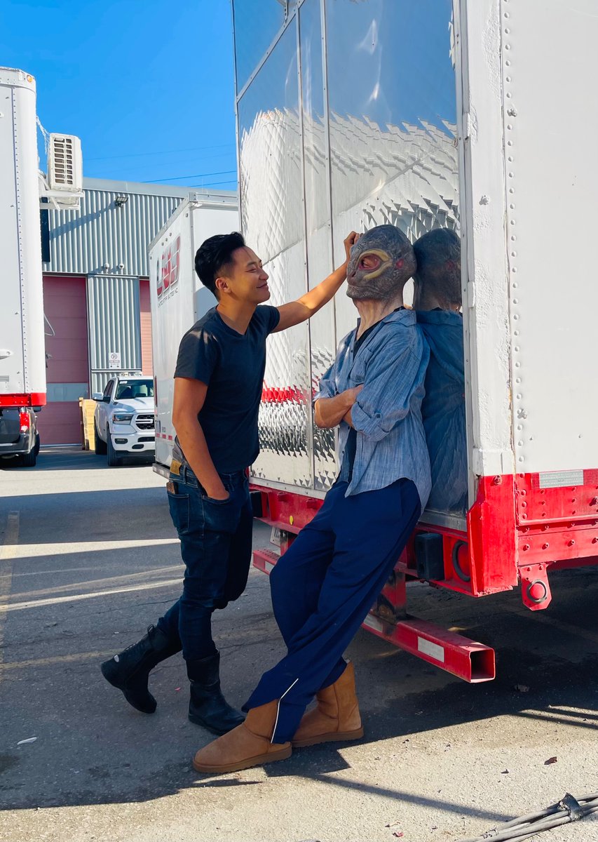 Insert caption.

#StarTrek #HappyBirthday 
#StarTrekDiscovery 🥳❤️🦎