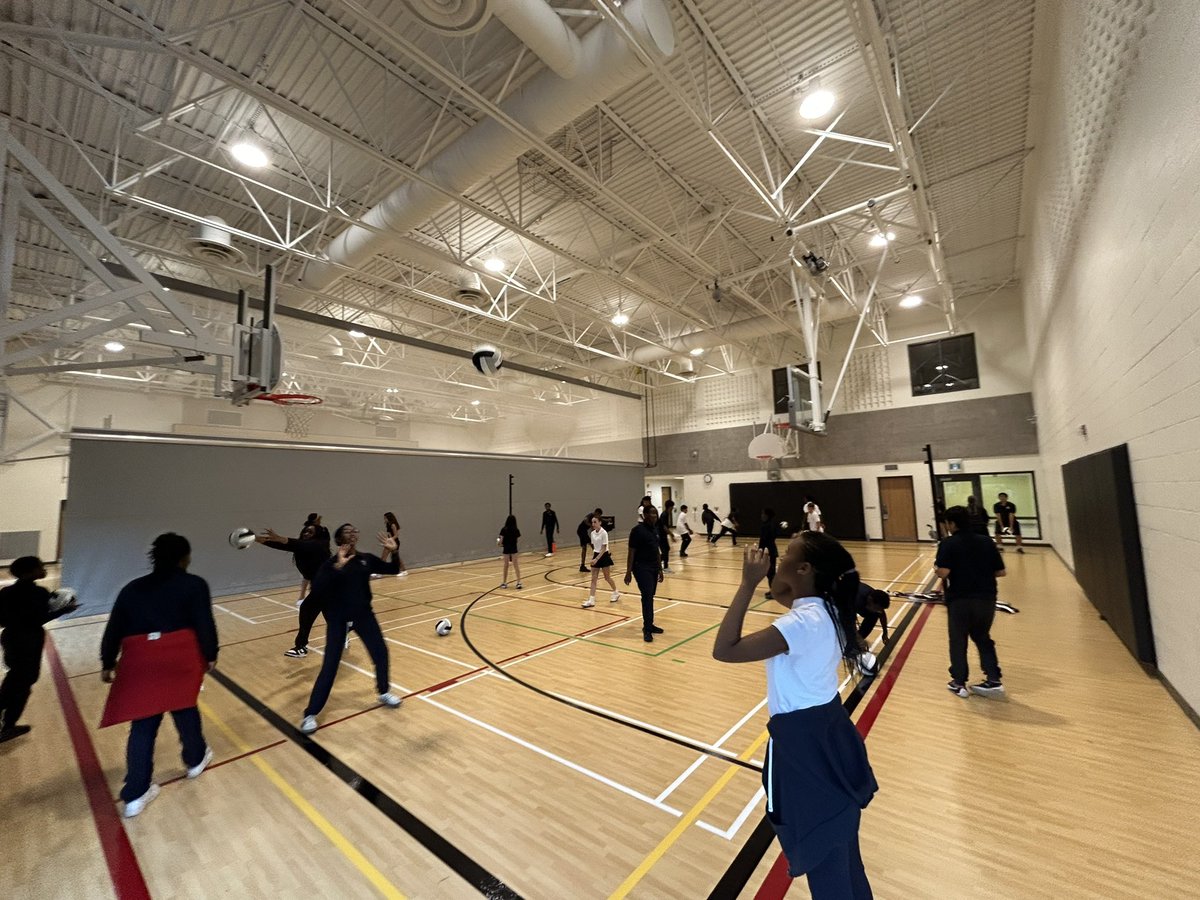 7/8s @StVeronica10 working on volleyball skill progression in gym. Using cones and bean bags to perfect our form 🏐
