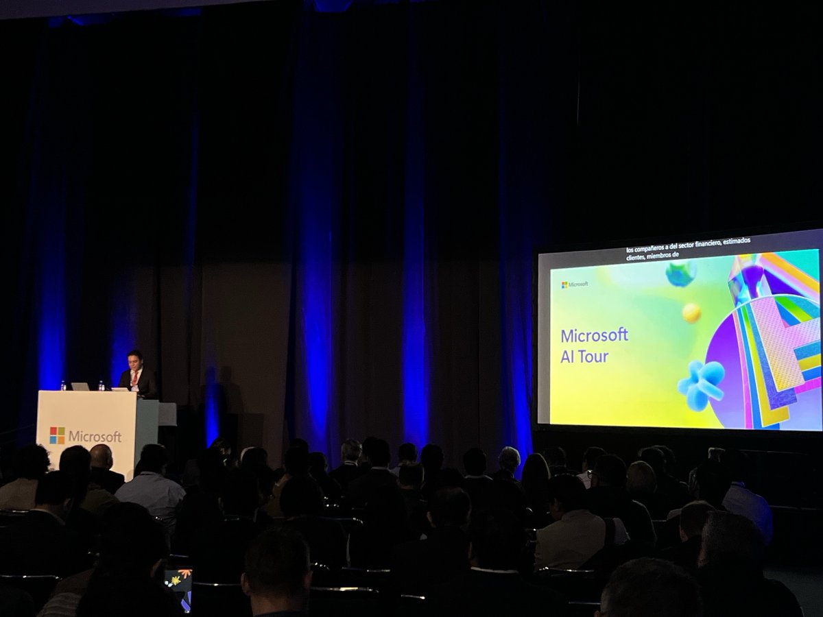 ¡Nuestro equipo de nube estuvo presente en el #MicrosoftAITour! 🌐🤖 Tuvimos la oportunidad de conocer de primera mano las últimas innovaciones en #InteligenciaArtificial, aprendiendo directamente de los expertos de #Microsoft
#Cloud #Azure #Copilot