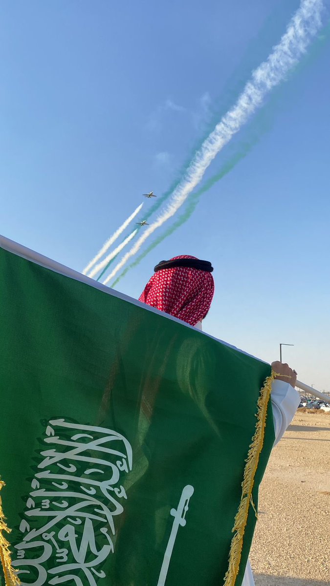 Vr2cr's tweet photo. فوق هام السحب ياموطن العز🇸🇦💚💚💚.. https://t.co/r3OAIJaABa