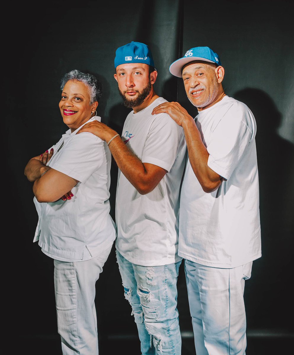 Ronald Dregan tweet media