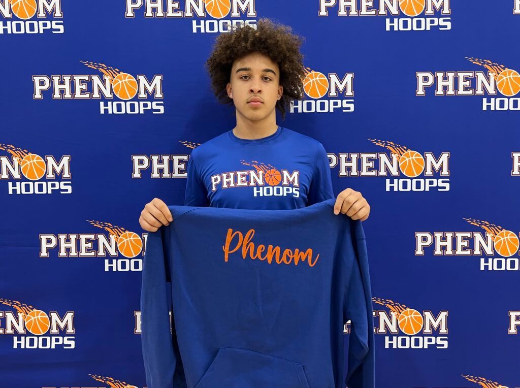 Phenom_Hoops's tweet photo. Award Winners at Phenom Exposure Camp- Underclassmen
#PhenomHoop
Read here: https://t.co/ThgbjHD6Q9 https://t.co/FtrmzvCCtR