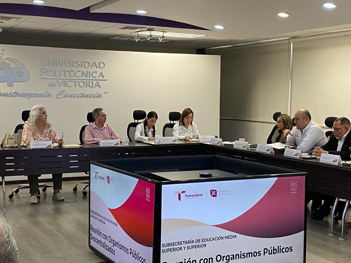 HectorVillarri's tweet photo. Para que los jóvenes egresen con alto nivel de capacidad acorde a las necesidades del mercado laboral, estuvieron presentes los titulares del @ITACETam @ITABECT @COBATam_ @CONALEP_Mex @COTACYT @ITEAoficial @ElColegiodeTam Colegio de San Juan Siglo XXI, #Cretam @UPVictoria #SET https://t.co/2gIxsYli8y