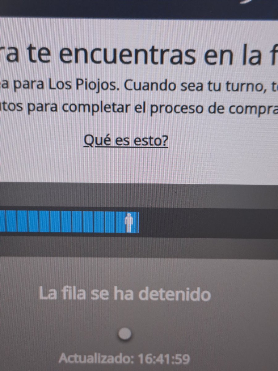 ElMagoFacu's tweet photo. LA FILA SE HA DETENIDO JAJAJAJAJA. TODO UNA VIDA PARA VER A LOS PIOJOS, SE PELEAN 1 DIA ANTES, NO PUEDO SACAR LAS ENTRADAS. LA HISTORIA DE MI VIDA.

LLEVAME BARBA, HACEME EL FAVOR. https://t.co/ekvLamc1hO