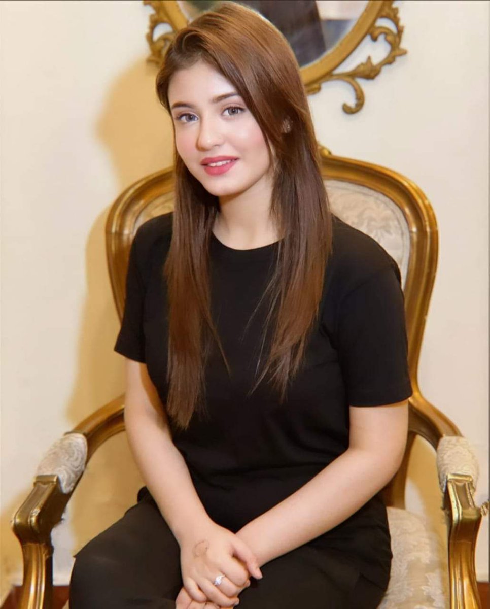 شبِ بخیر 🌃             

شراب کا نشہ آدھی رات تک ختم ہوجاتا ہے، 
  مگر محبوب کی محبت کا نشہ آخري دم تک رہتا ہے .

Good night X Family friends 🌃