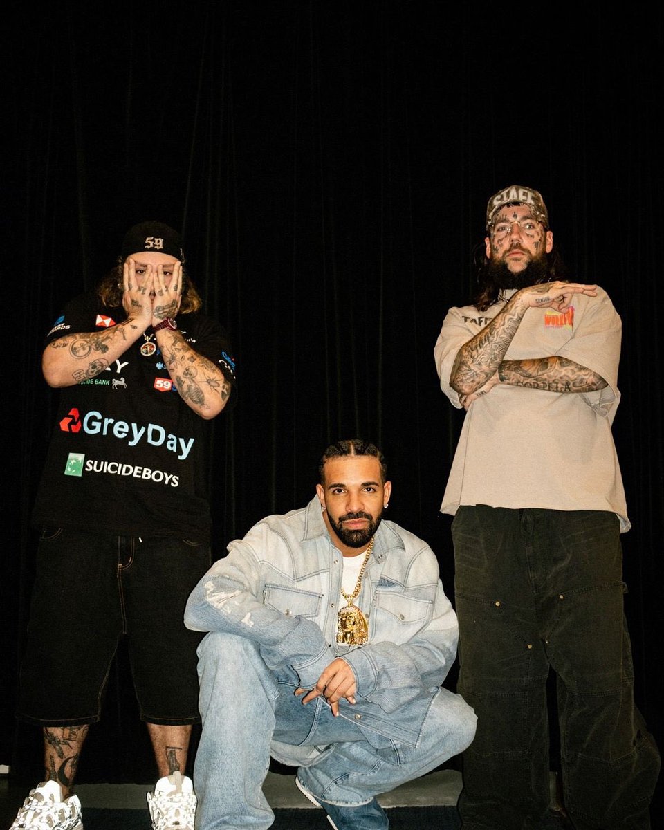 RubysNephew's tweet photo. $uicideboy$ and Drake link up at the Greyday 2024 show in Toronto

📸: @dill35mm https://t.co/nYIUeojFO9