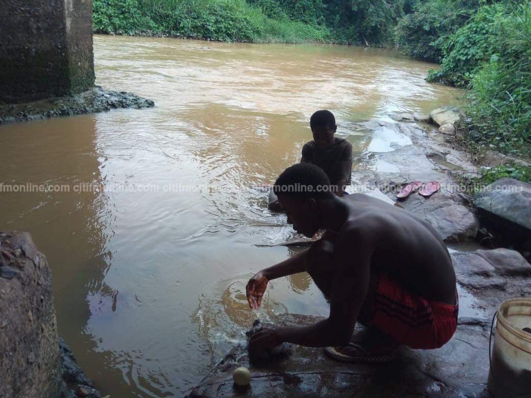 appiatewaa's tweet photo. Dear @UNICEFGhana &amp; @UNICEF, the Galamsey activities affect your work too. 
“To every child, clean water”, “To every child, good health”.
There will be no surviving child to help if Galamsey still persists.
We need your voice!
#EndGalamseyNow #FreetheCitizens https://t.co/eUjeozdHhU