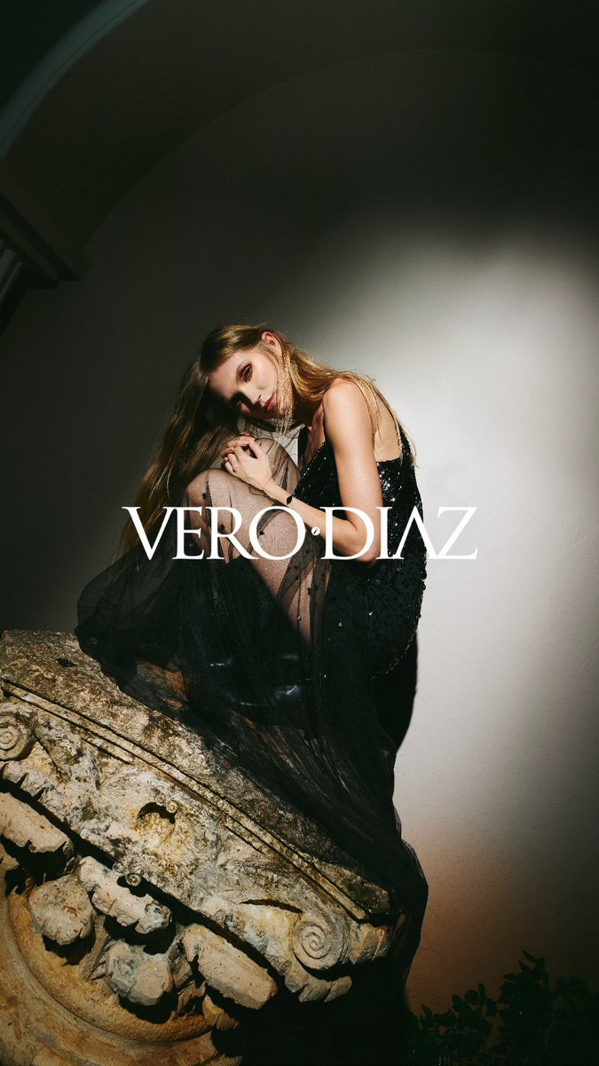 #NOSSISFW24 | New collection 

NOSSIS “THE FINAL CHAPTER” una colección inspirada en el arte de la seducción donde cada una de las piezas refleja la sensación de misterio y elegancia.

PRE ORDER AVAILABLE NOW at website verodiaz.mx 

#newcollection #fashiondesigner
