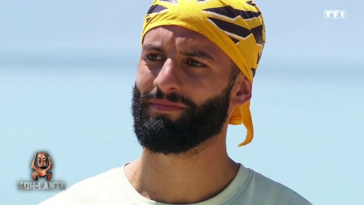 NewsTVReal's tweet photo. Les trois jaunes qui méritent de briller après la réunification. #KohLanta https://t.co/S904E1sCmF