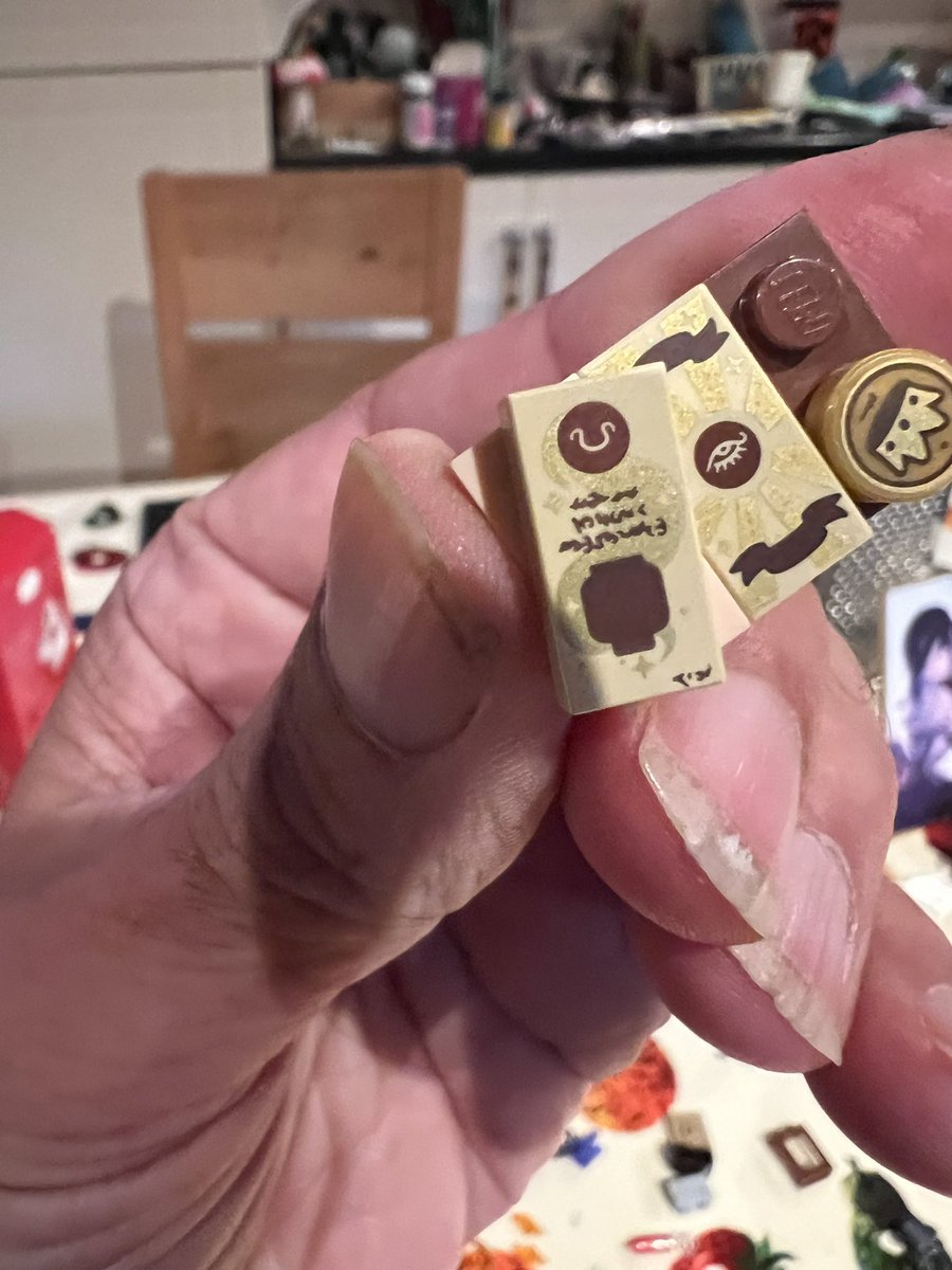 attack_monkey's tweet image. @marcemarc found an Umbraco logo in the big Lego D&amp;amp;D set 😂