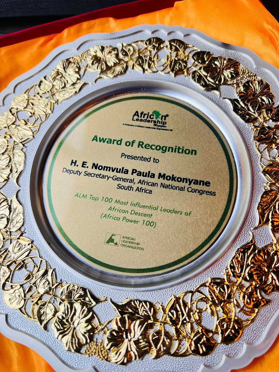 nomvulamoko_'s tweet photo. I am truly humbled and grateful to have received an award by @AfricanLM as one of the Top 100 influential Leadership of African descent, more especially on heritage day. Africa my beginning.
📍New York.
#IFAL https://t.co/asfEFE29fm