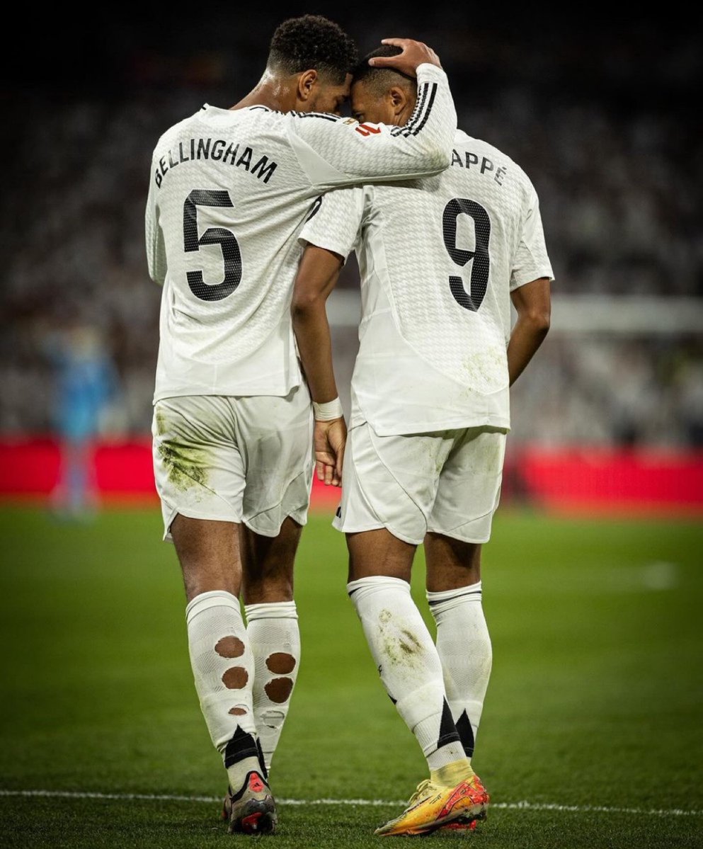 goaloffside4go's tweet image. Talk about this ...... 
What pass and goal by Mbappe