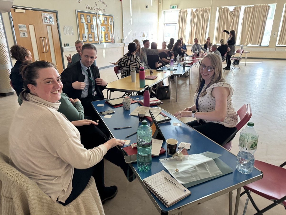 miss_dodwell's tweet image. Today we reflected on differentiation &amp;amp; what this looks like @StMonicaMilton recognising our strengths &amp;amp; areas for development. Looking forward to exploring this more throughout the year #selfevaluation #schoolimprovement @MrStewartStM @GlasgowPedagogy