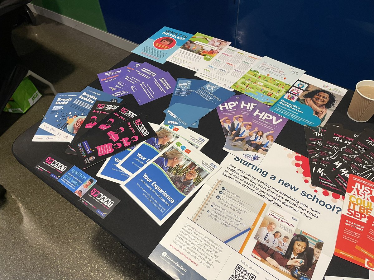 HopeSVWellbeing's tweet photo. A wonderful Open Evening. Lovely to meet you all and chat all things mental health.. 🥰
Thank you so much to our amazing new school nurse Vicky for coming along too!! ❤️
Super positive all round ⭐️ https://t.co/F7gzm0Lp9j