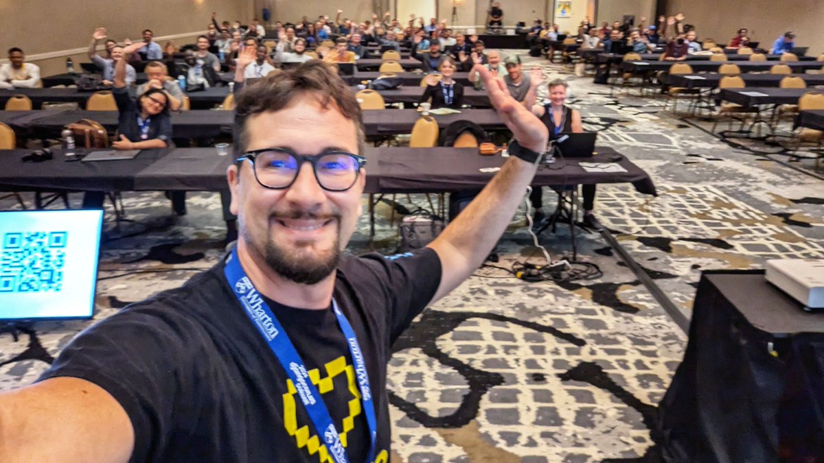 pauloxnet's tweet image. This morning I presented the talk &quot;Maps with Django&quot; at DjangoCon US 2024 in Durham, North Carolina (US) 🇺🇲

It was a great experience, and I thank the organizers and volunteers 🤗

You can find slides and info here 👇
paulox.net/2024/09/24/dja…

#Django #DjangoCon #GeoDjango #Maps