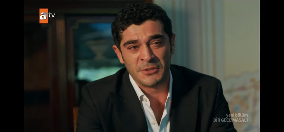 Bakışlar , gözlerdeki yaş , mimikler ,alnındaki ter …ancak bu kadar güzel anlatılır Mahirin acısı 👏👏👏  #BirGeceMasalı