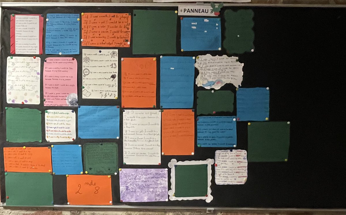 NoelleSedilot's tweet photo. Lycée L7M. La journée européenne des langues se prépare ! Les panneaux d’affichage se remplissent avant le jour J de la JEL ! Des acrostiches en 🇪🇸, des portraits chinois en 🏴󠁧󠁢󠁥󠁮󠁧󠁿, 🇪🇸 sur la thématique du vivre ensemble. @DareicV  @acversailles @EspAcVersailles https://t.co/G5EctIAPIL