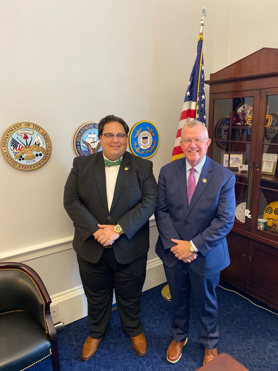 AFPGovAffairs's tweet photo. .@afp_ms had an informative and thoughtful discussion on the #FiscalCliff with @RepEzell. 

Let's keep taxes low on hardworking Mississippians! 💸

#CAPCON https://t.co/aLIrTAaLNY