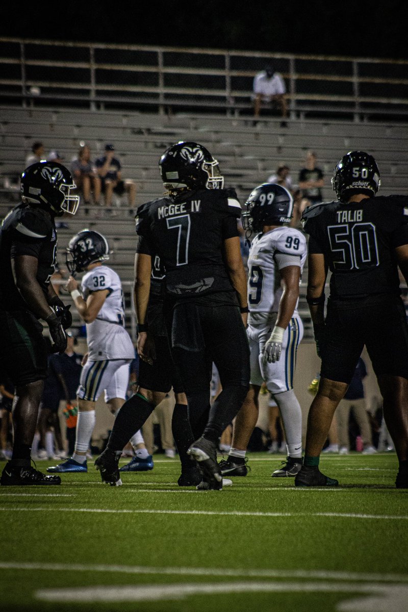 Check out my first 3 games!
hudl.com/v/2QAM6b #hudl