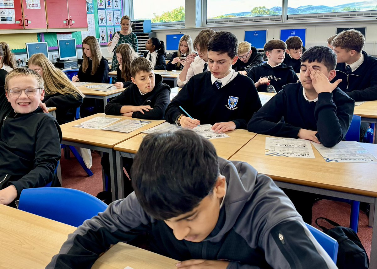 stjohnsmaths's tweet image. Today’s “Learn 2Earn” finance workshop, in Business Studies, had S3 pupils planning their aspirational lifestyle goals and how they could prioritise and budget for these. 
#YoungEnterpriseScotland
#skillsforlife
#NumeracyAcrossLearning
@StJohnsOfficial @StudiesSt